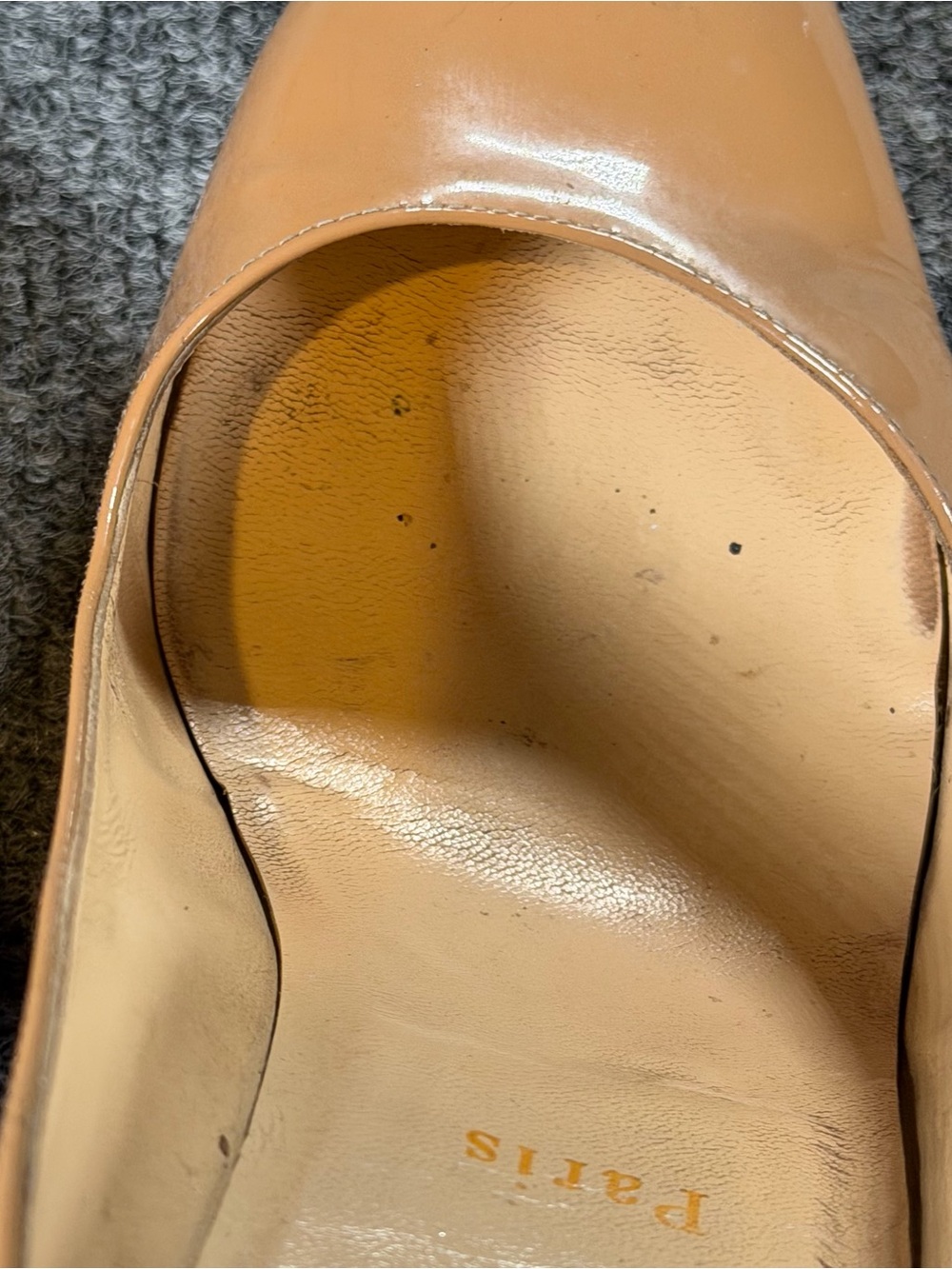 Christian Louboutin Women's Nude Patent Leather Red Bottom High Heel Pumps Sz 41 - Picture 5 of 13